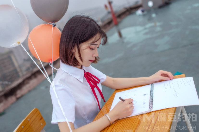 校园模特