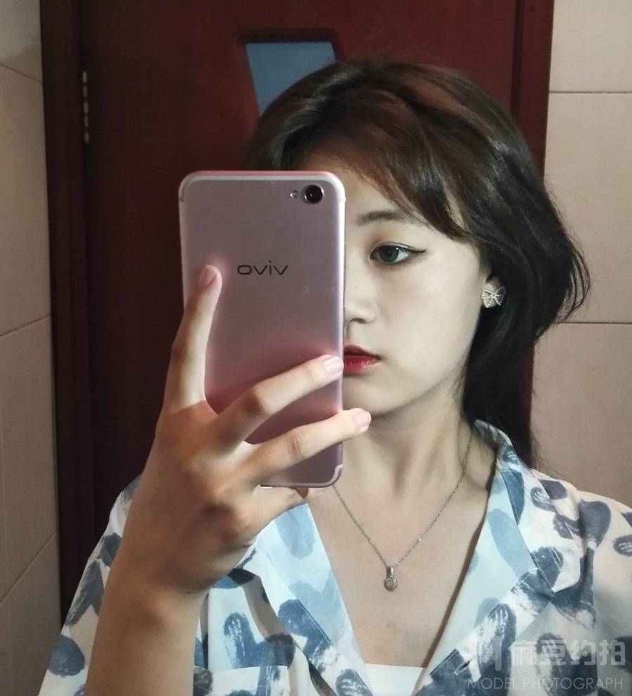 胶片模特