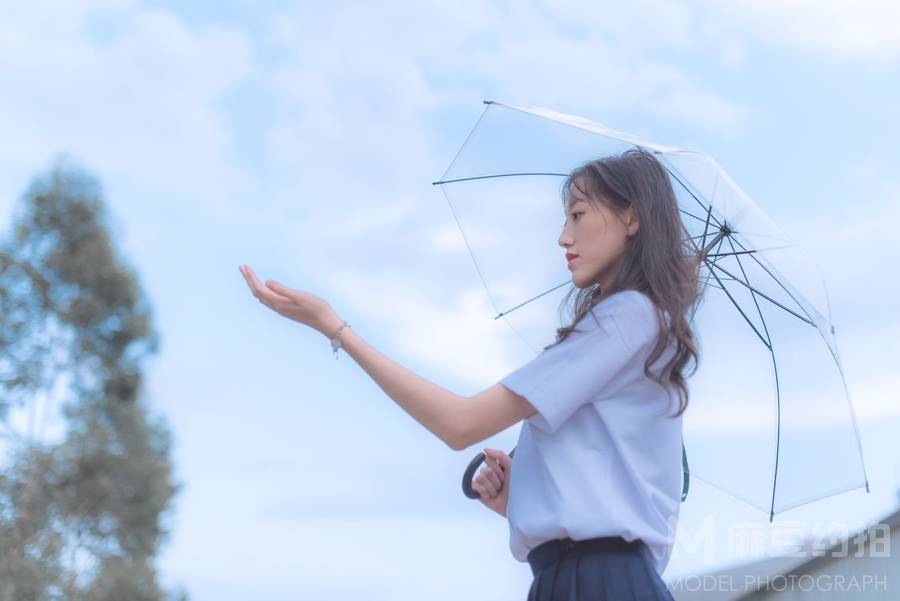 黑白模特