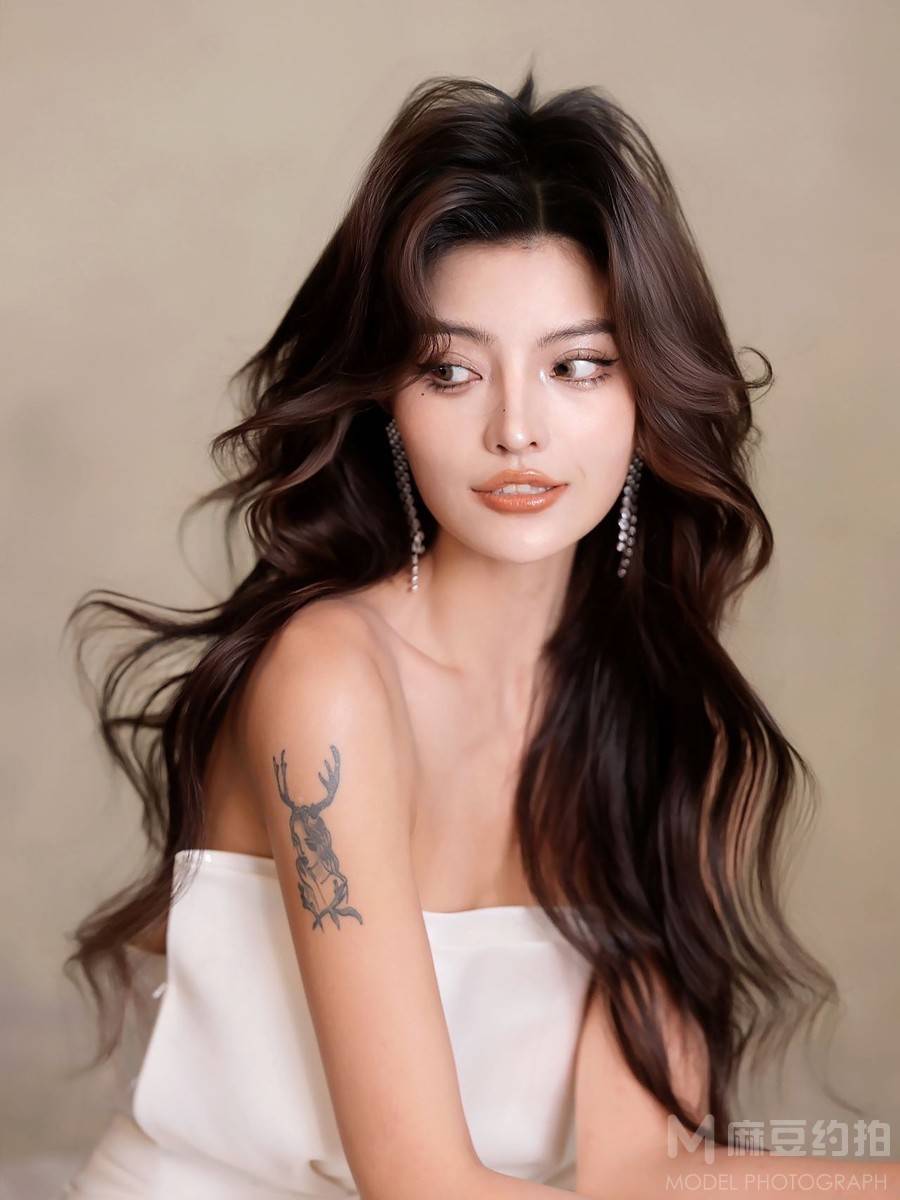 妆容模特