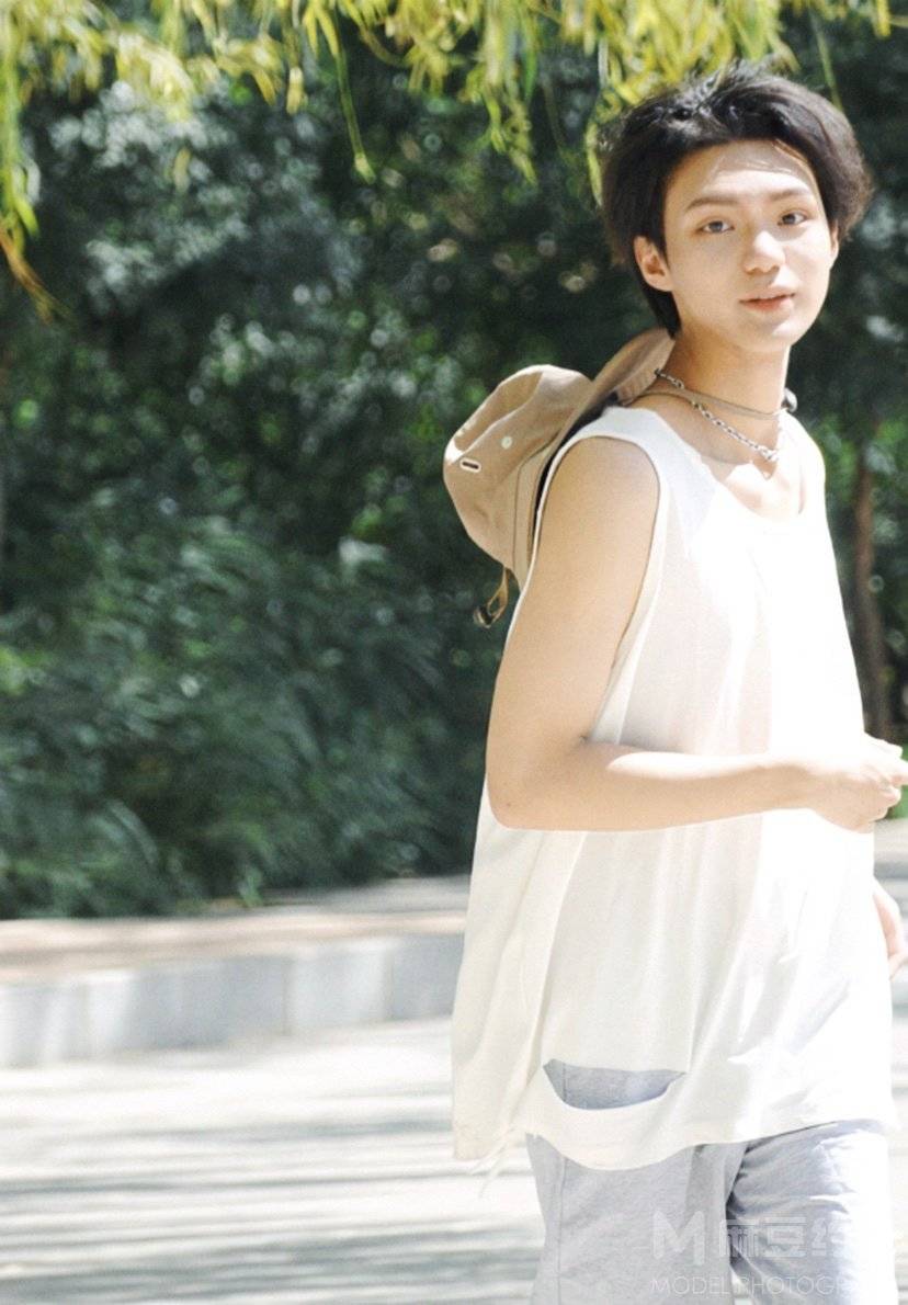 胶片模特
