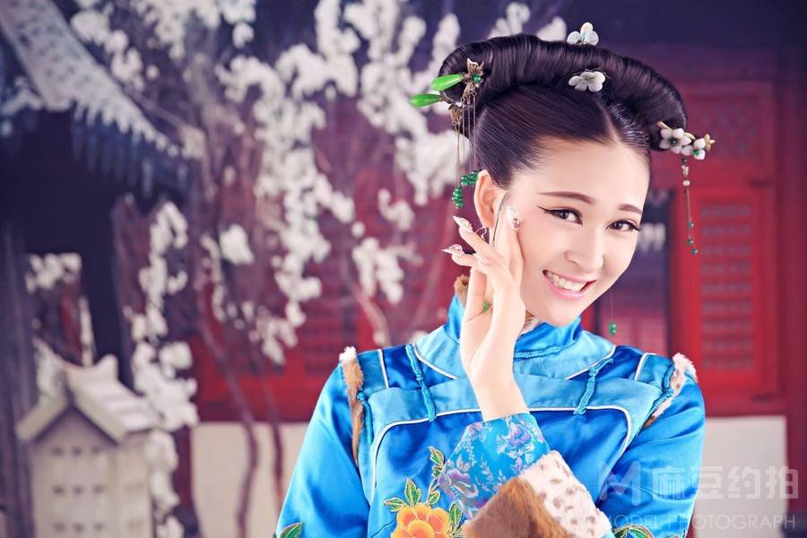 汉服模特