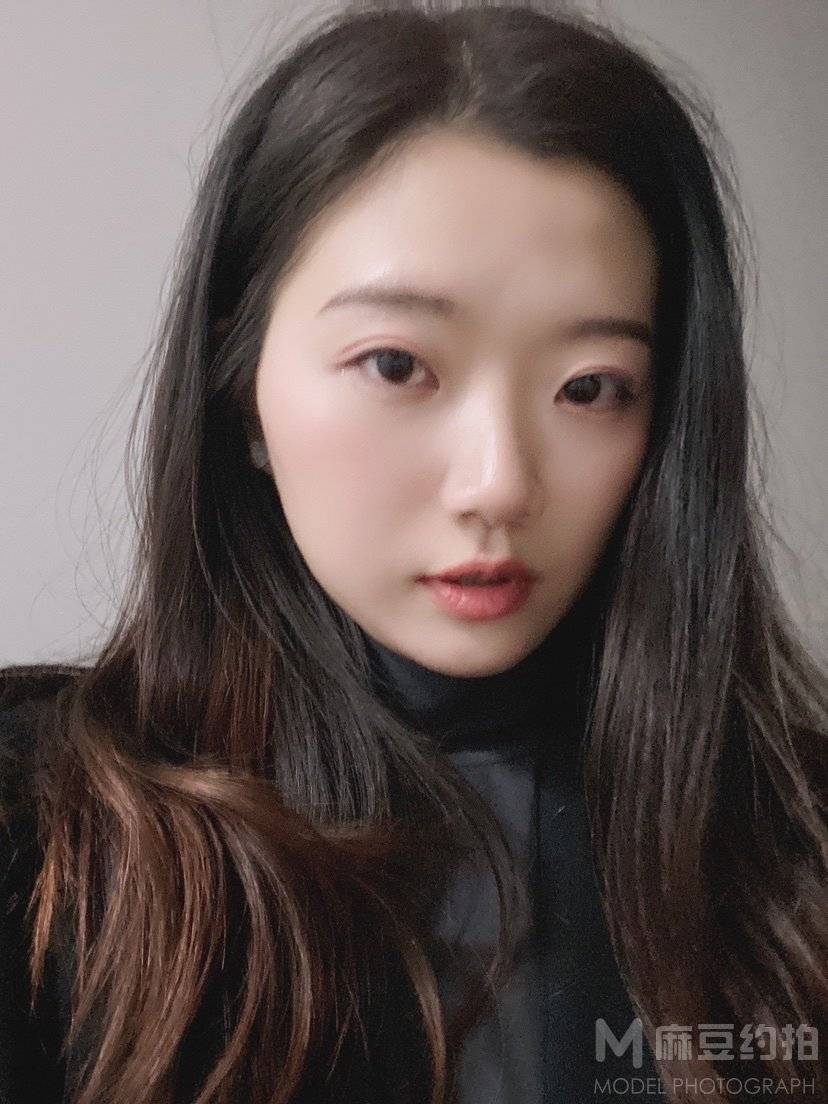纪实模特