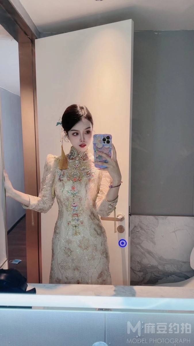 妆容模特