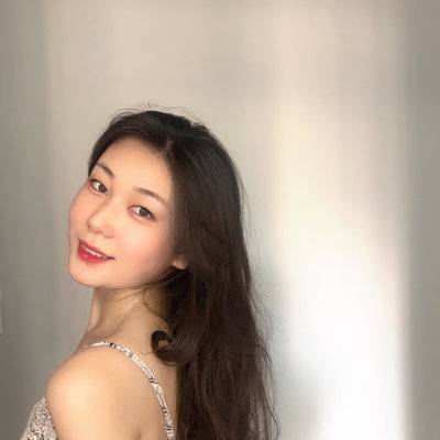 黑白模特