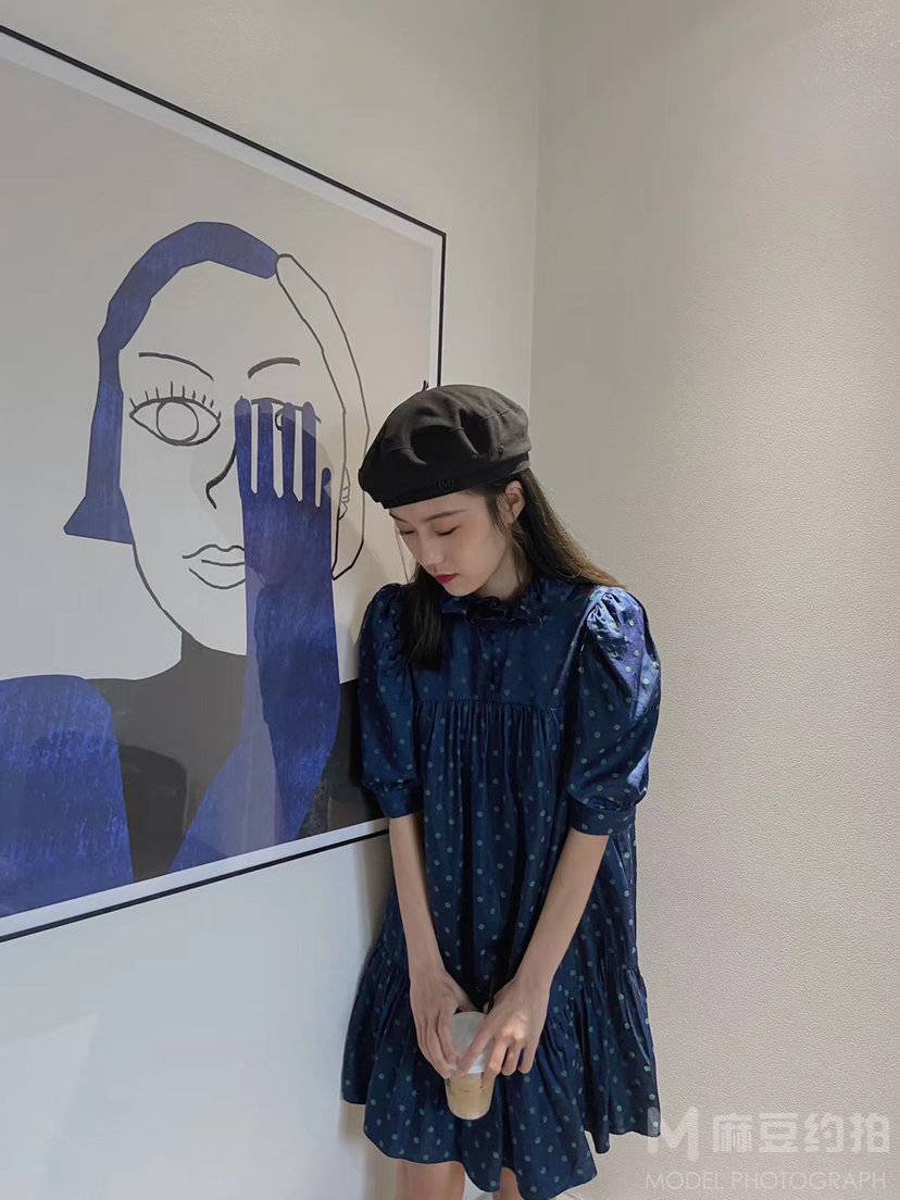 情绪模特