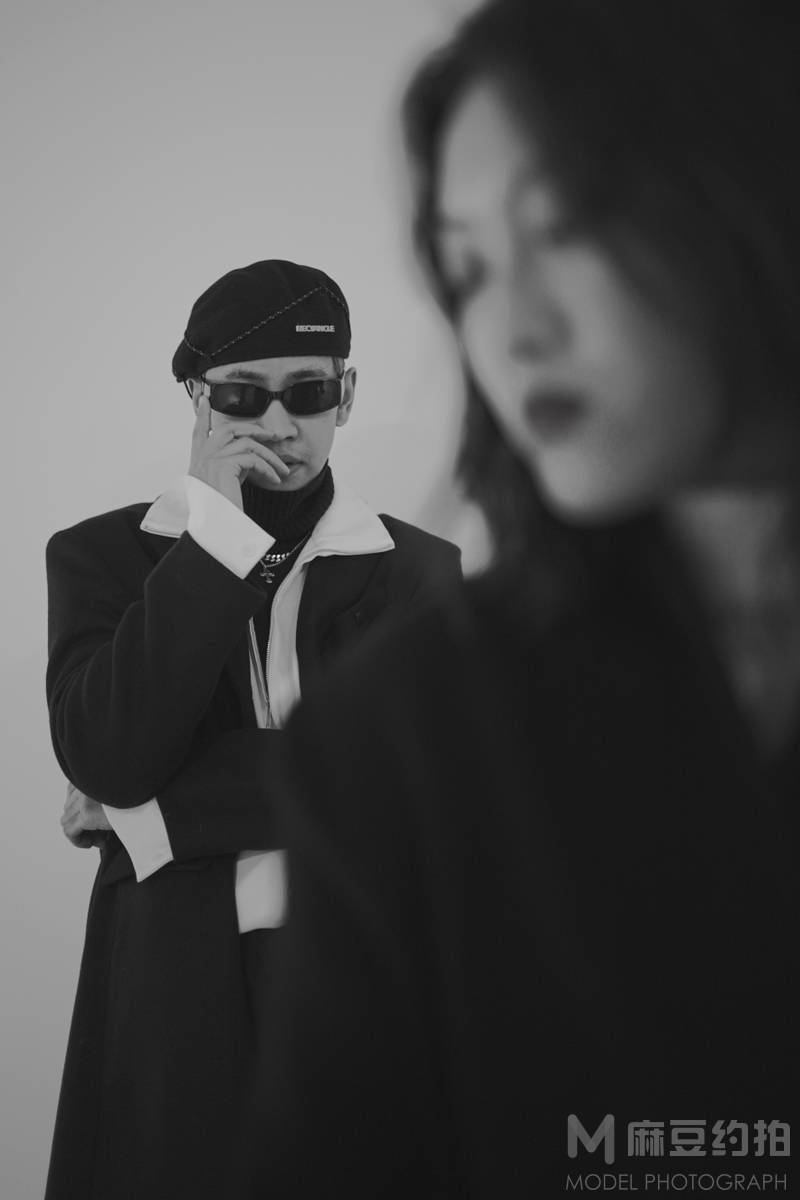 黑白模特