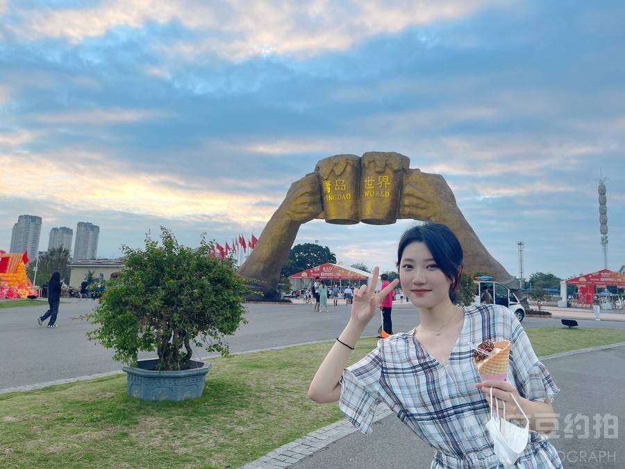妆容模特