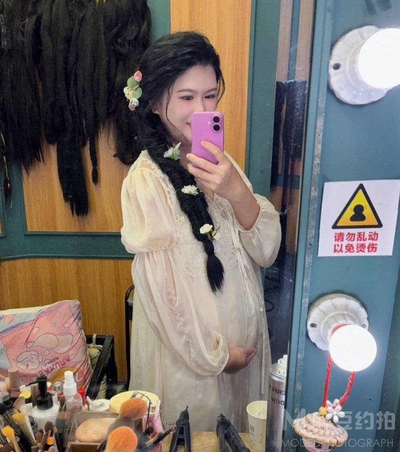 孕照模特