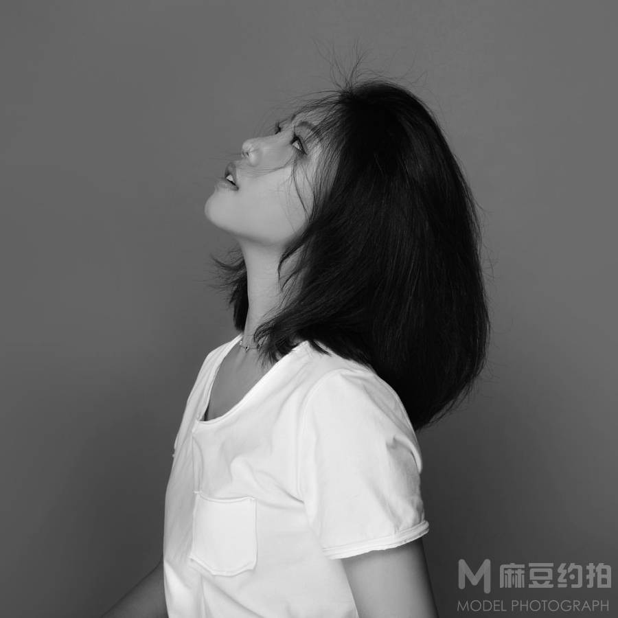 黑白模特