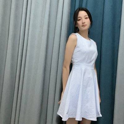 黑白模特