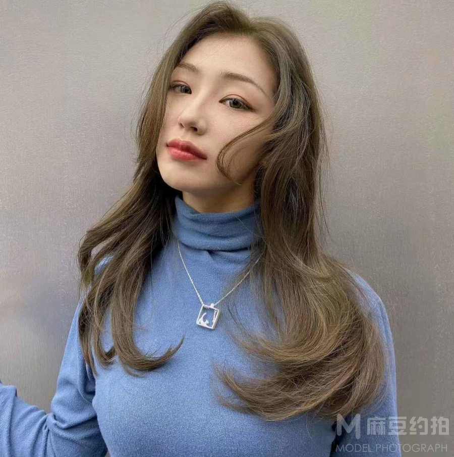 宝丽来模特