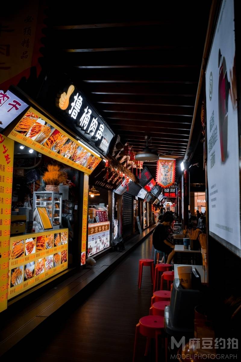 夜景模特
