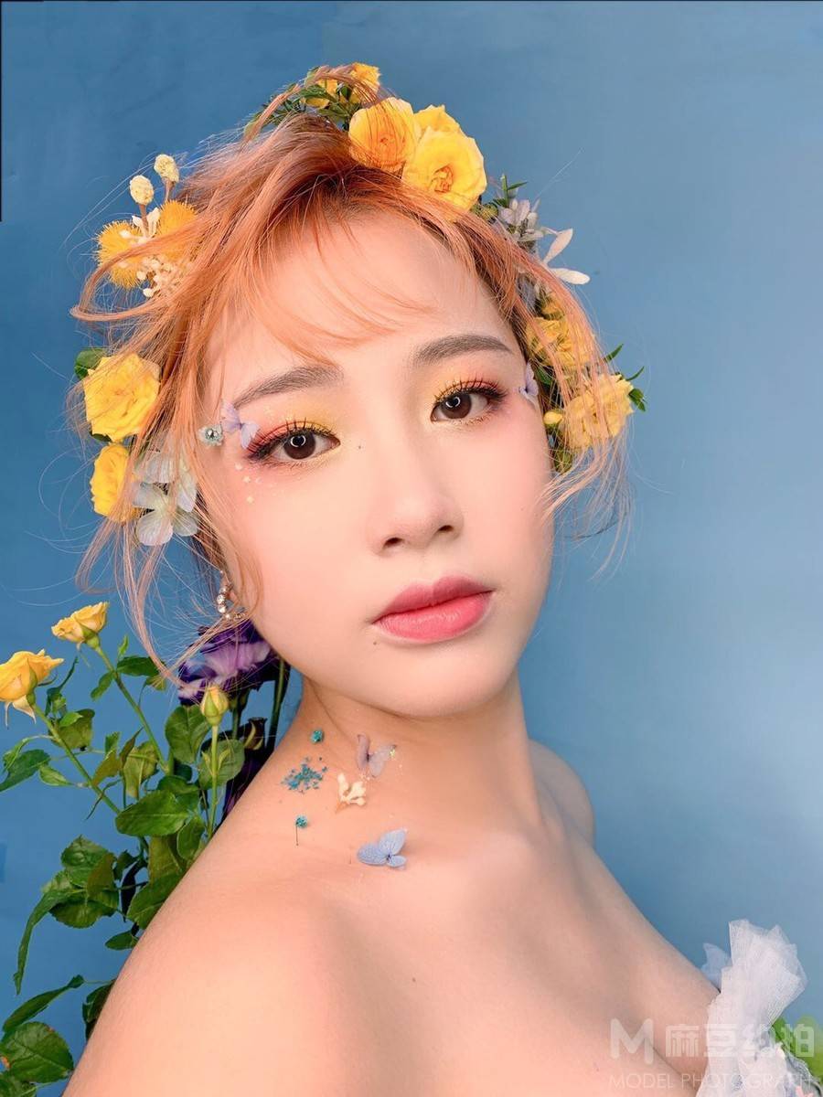 妆容模特
