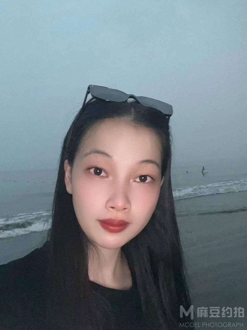 纪实模特