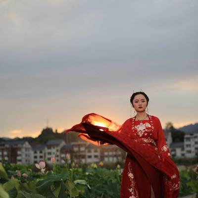 汉服模特