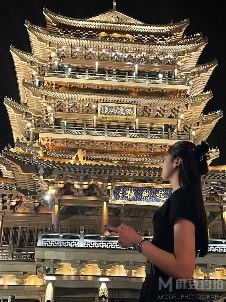 校园模特