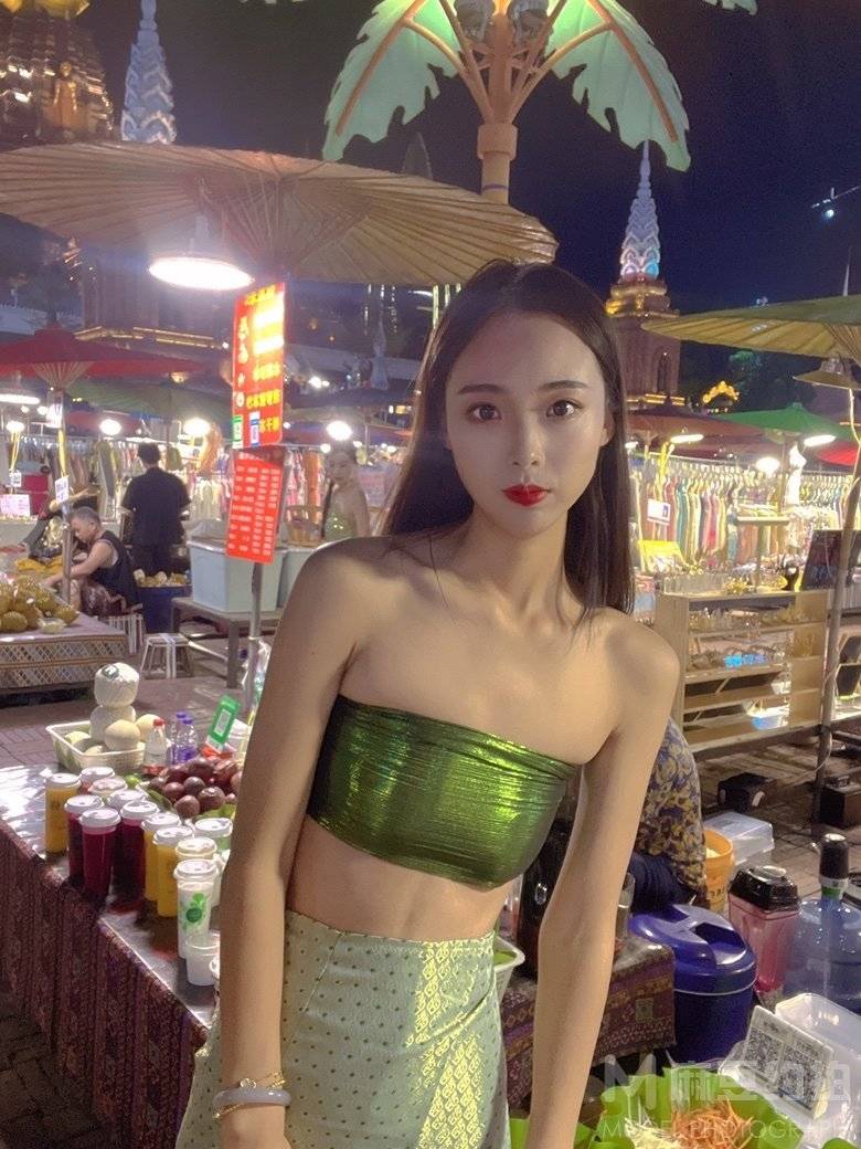 妆容模特