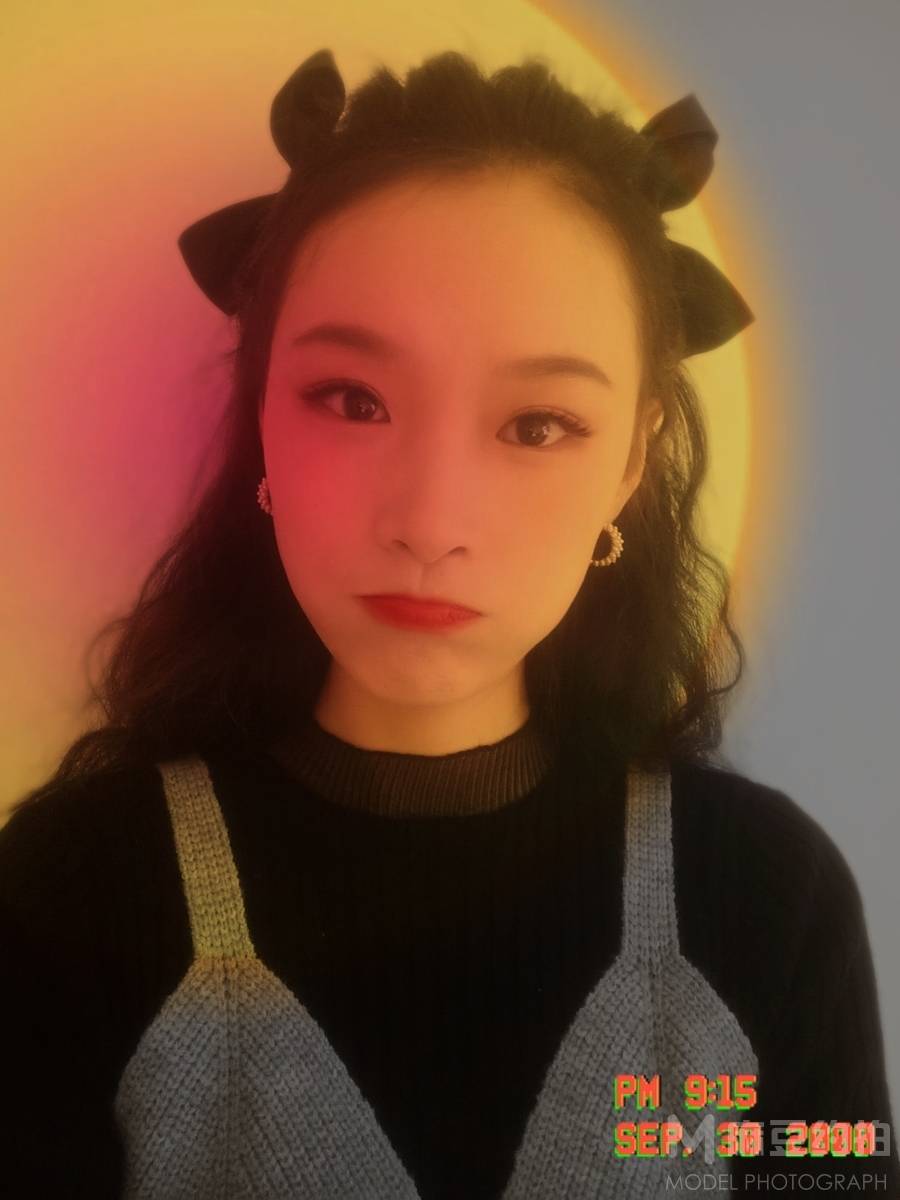 情绪模特