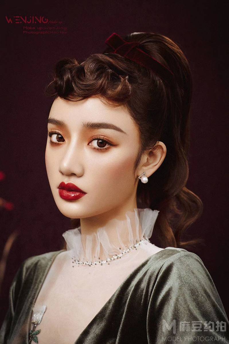 妆容模特