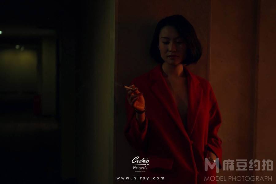 情绪模特