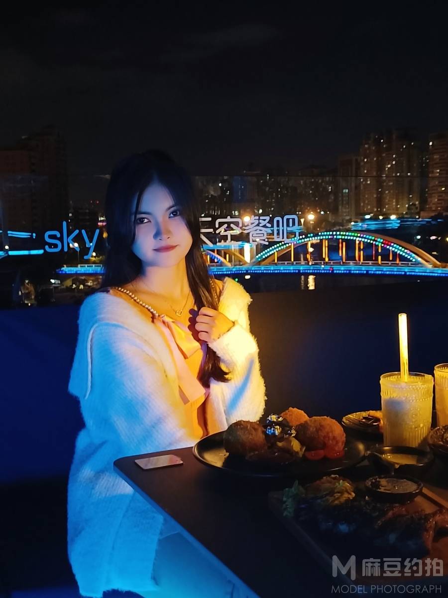 校园模特