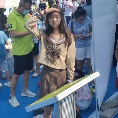 校园模特