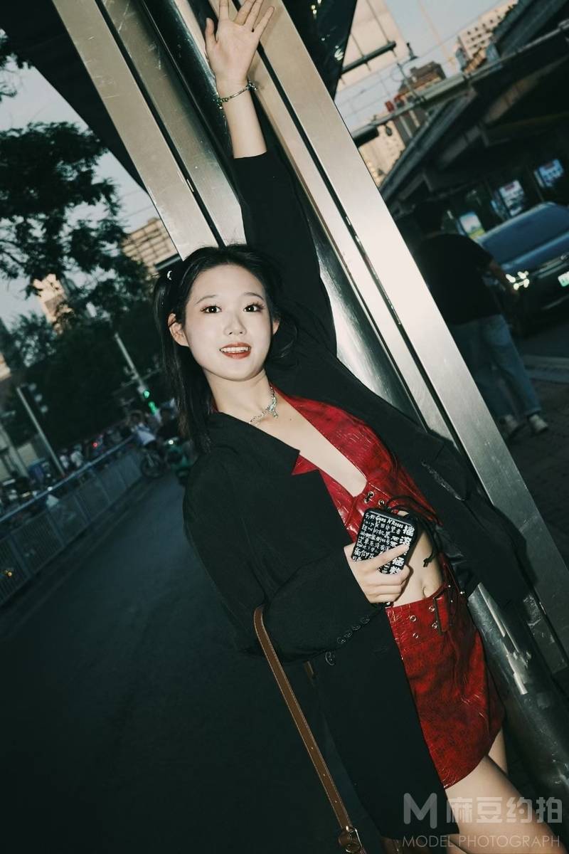 胶片模特