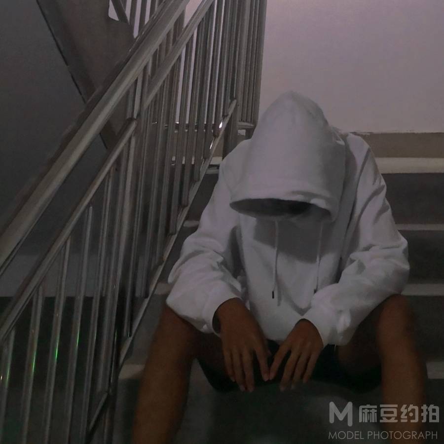 黑白模特
