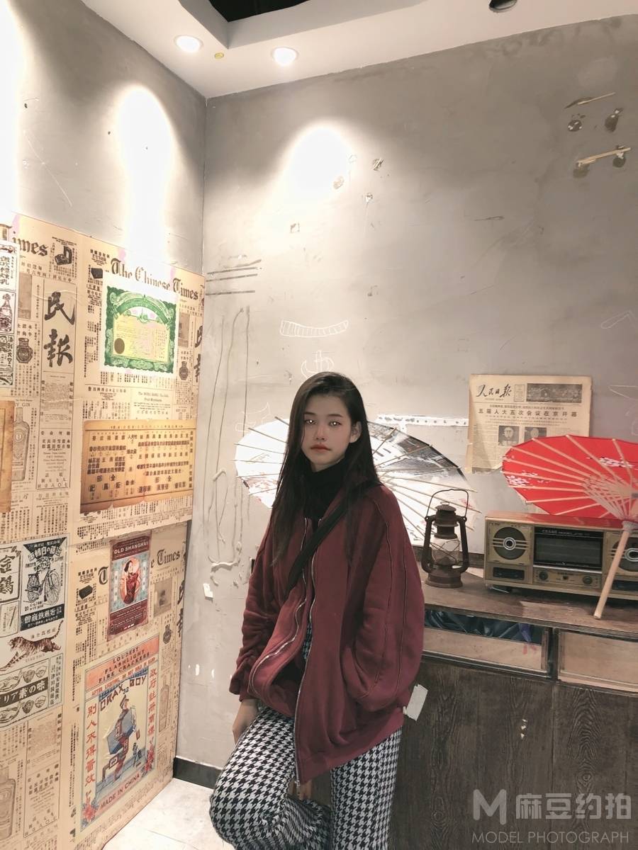 胶片模特