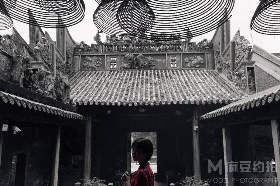 情绪模特