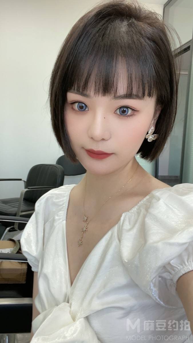 纪实模特