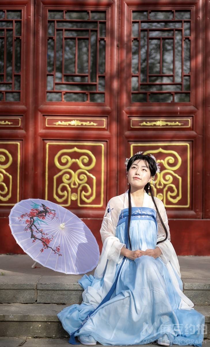 汉服模特