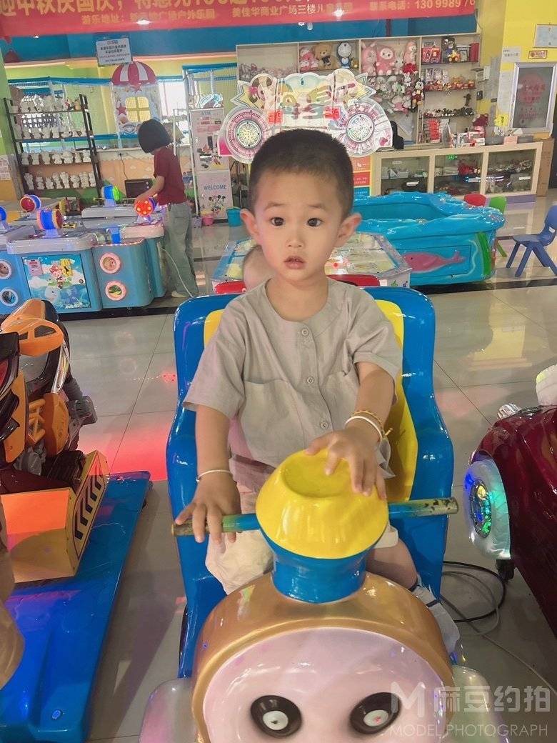 儿童摄影模特