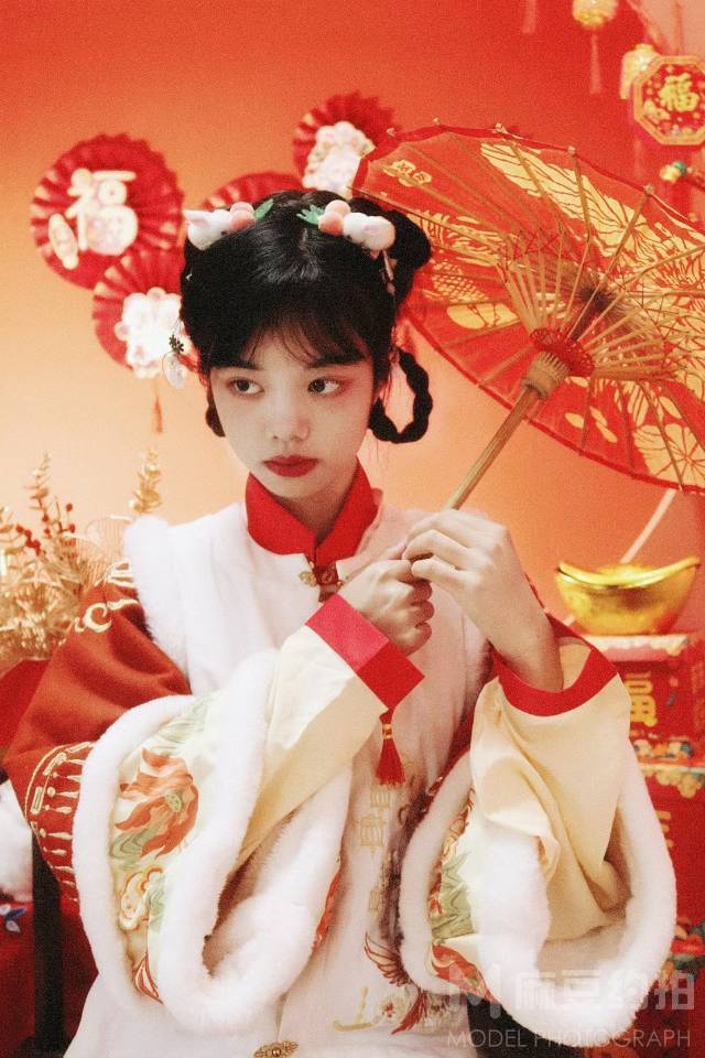 汉服模特