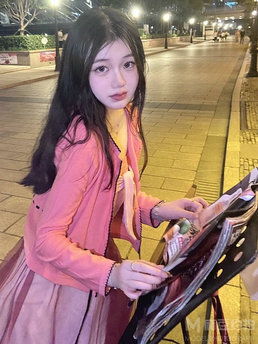 妆容模特