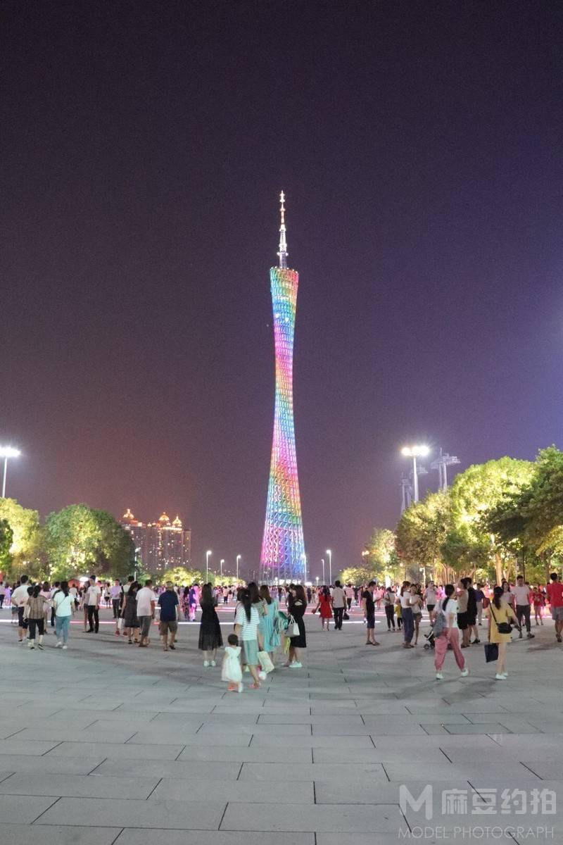 夜景模特