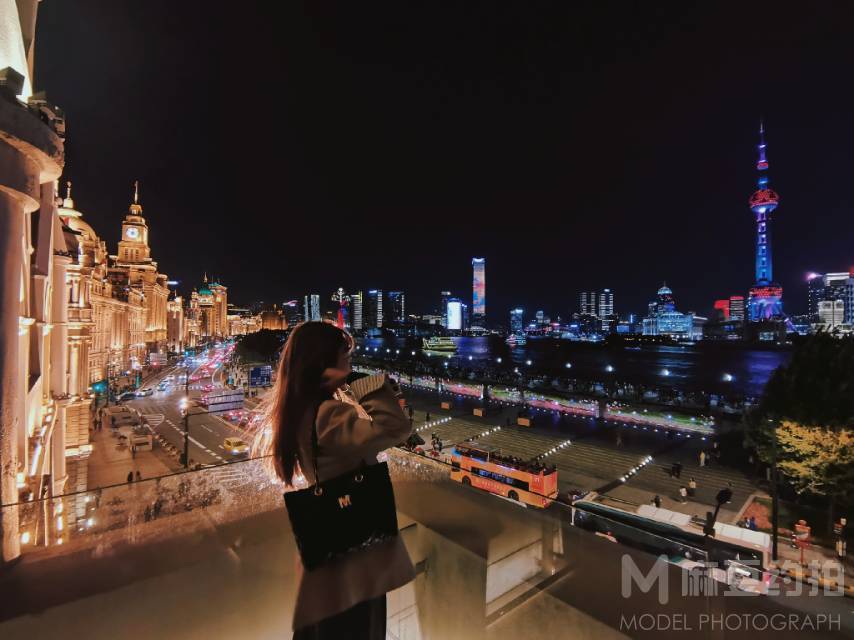 夜景模特