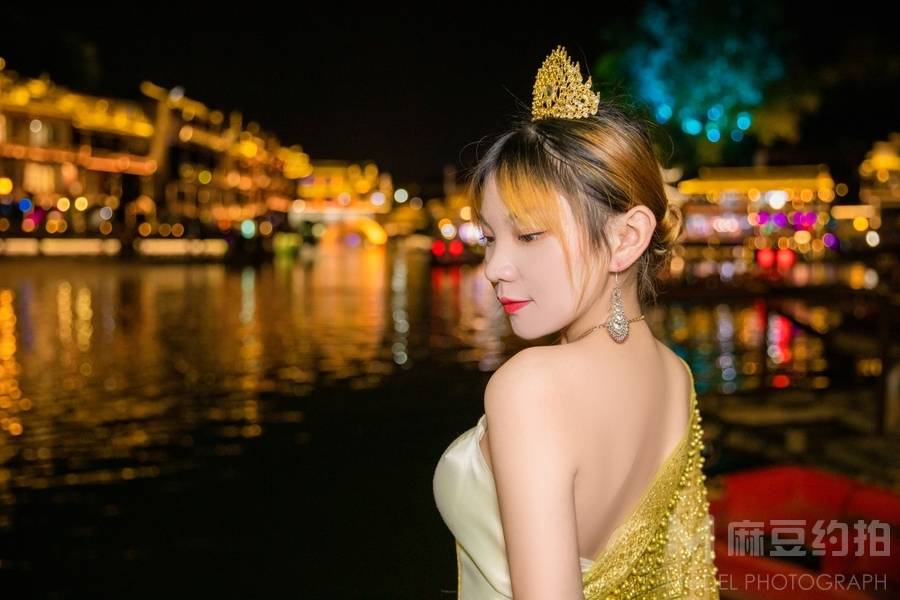 夜景模特