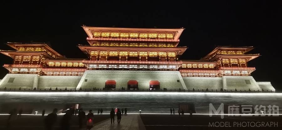 夜景模特