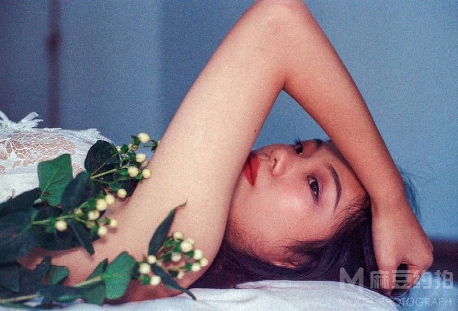 胶片模特