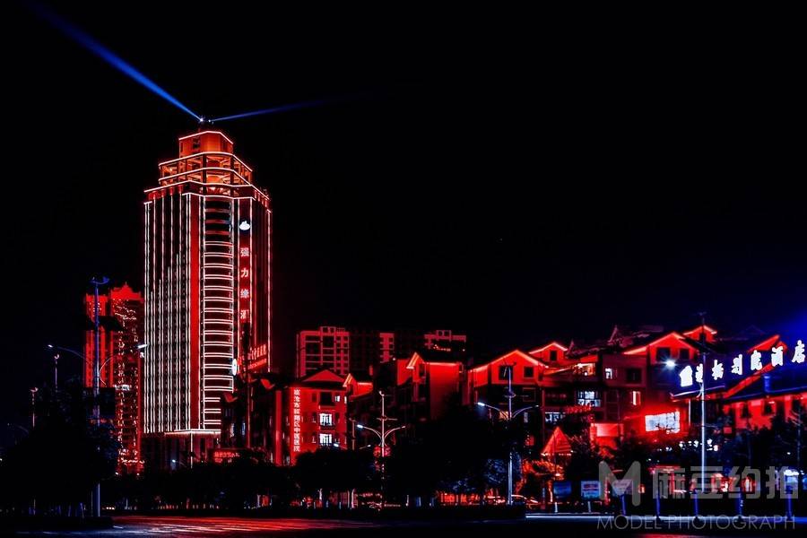 夜景模特