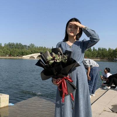 清新模特