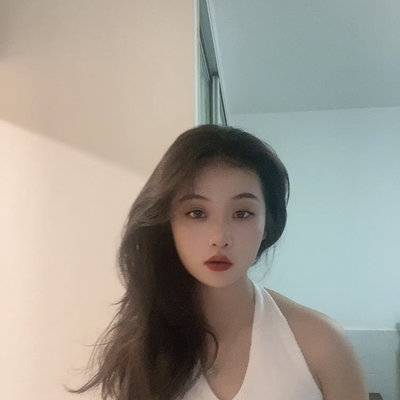 黑白模特