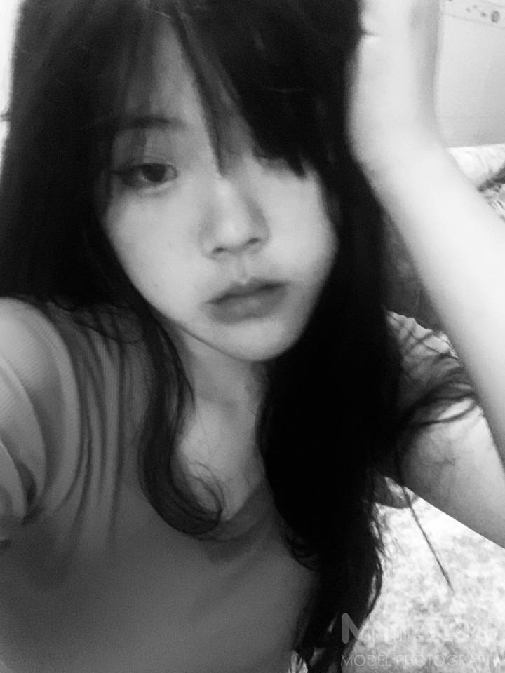 黑白模特