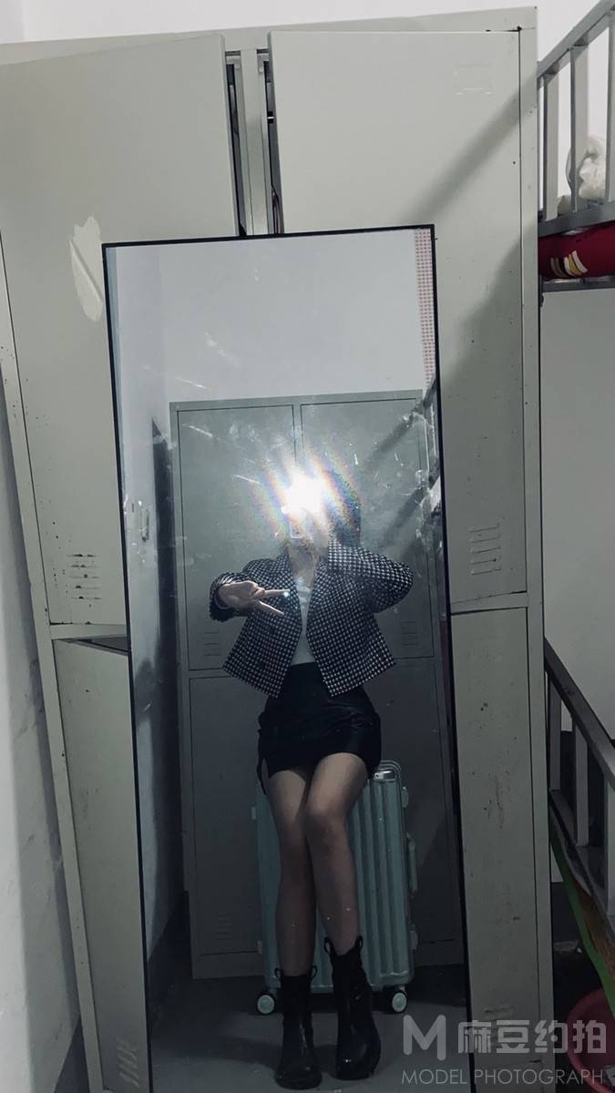 胶片模特
