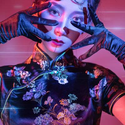 情绪模特