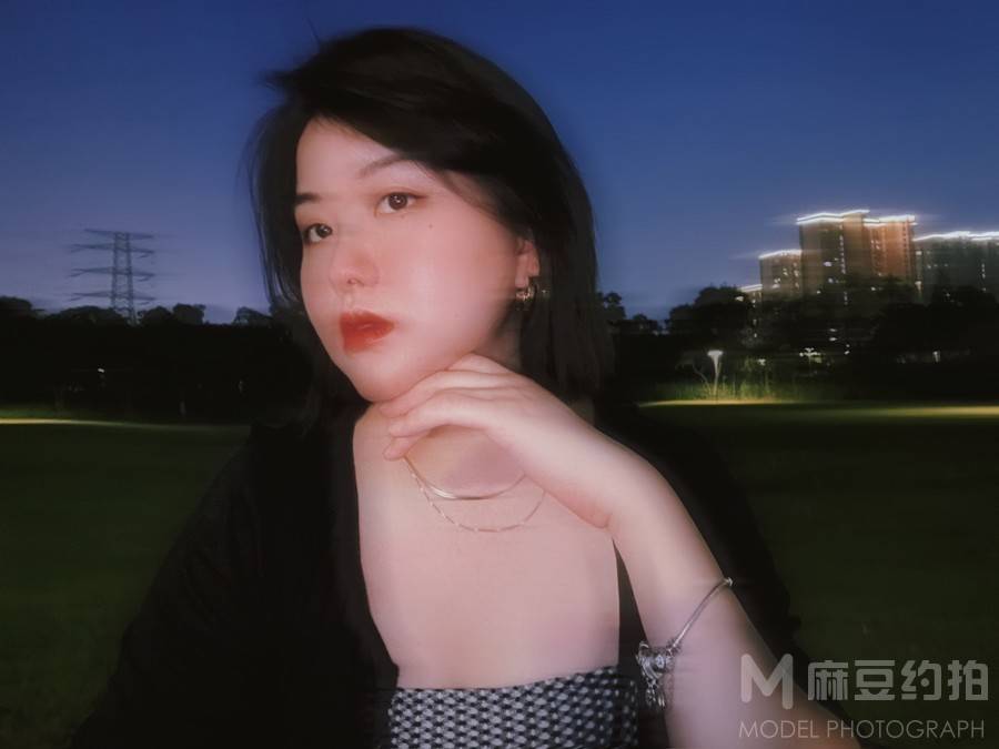 夜景模特