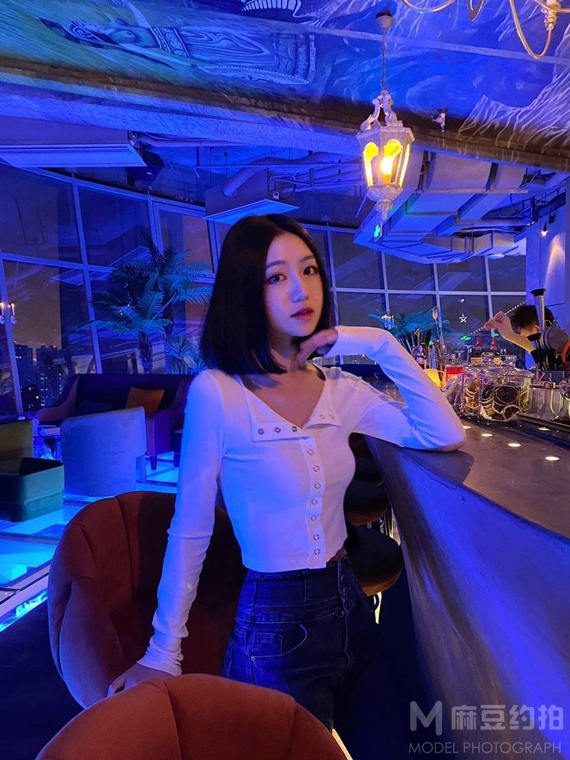 夜景模特