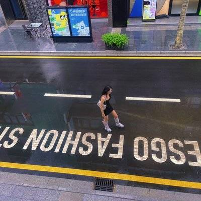 宝丽来模特